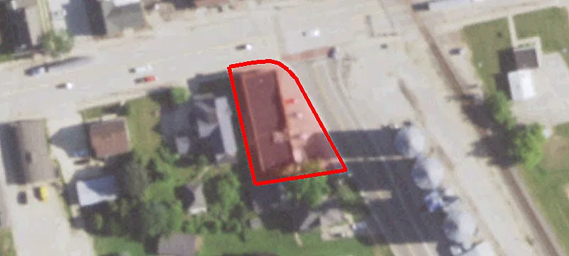 501 Main St