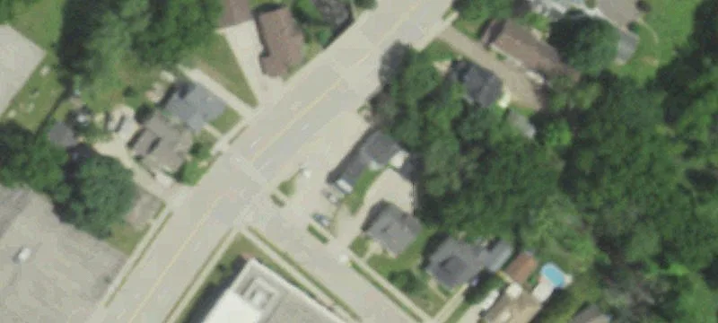 301 Main St