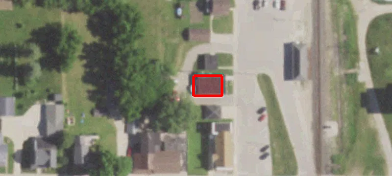 827 Railroad Ave
