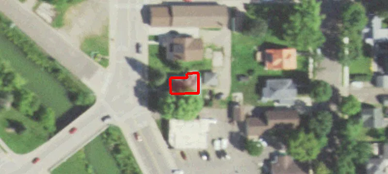 1610 Main St