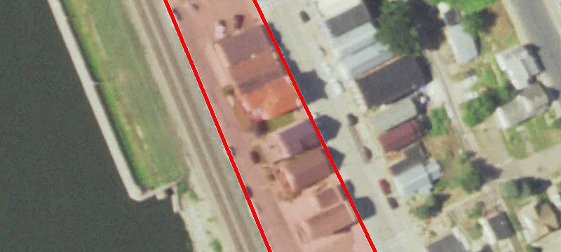 106 Main St