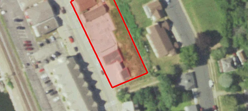 215 Main St
