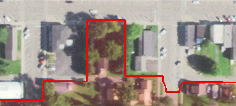 215 Main St