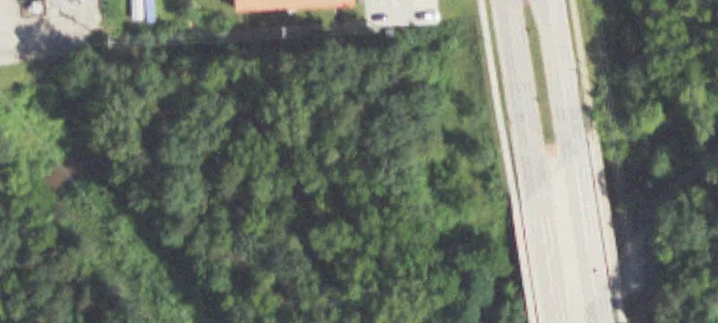 900 Holmen Dr