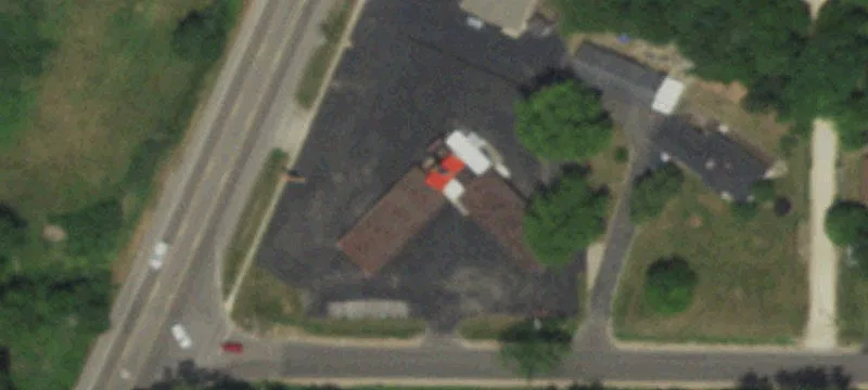 3525 Riverside Dr