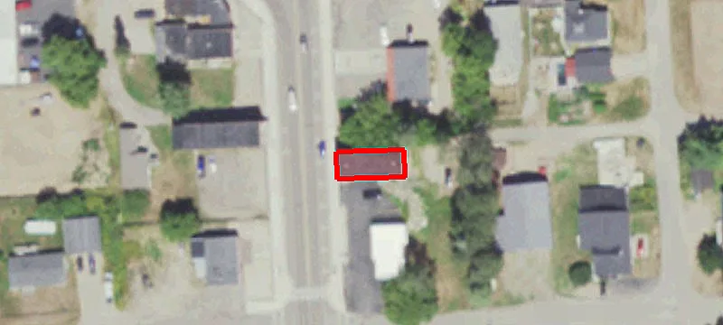 304 Lk Ave