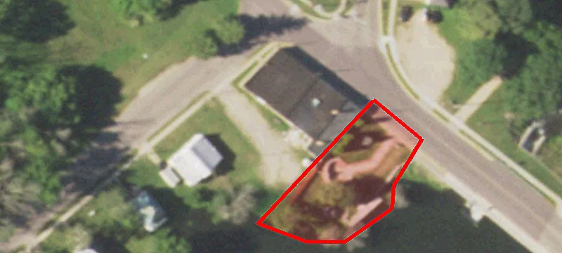 129 Main St
