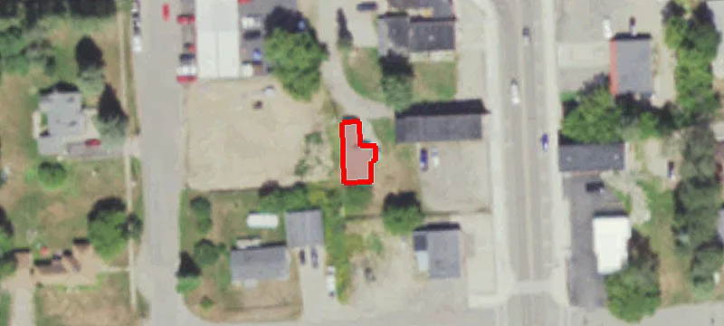 305 Lk Ave