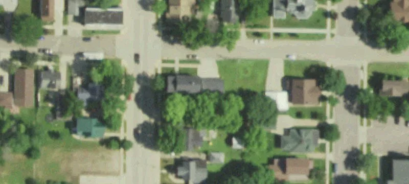 389 Main St