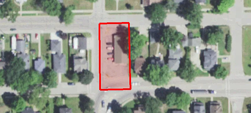923 Main St