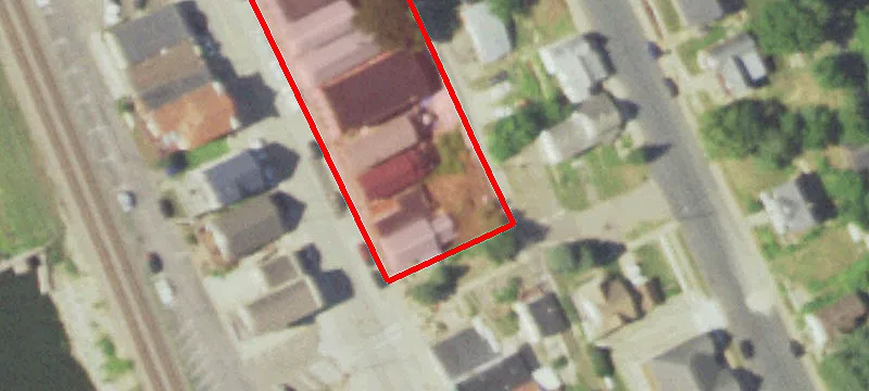 101 Main St