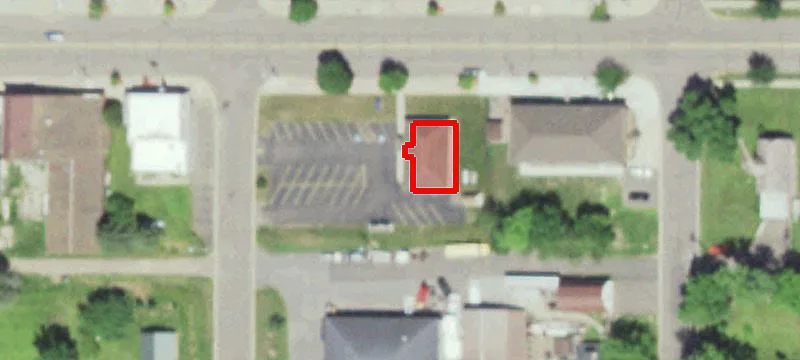 320 Main St