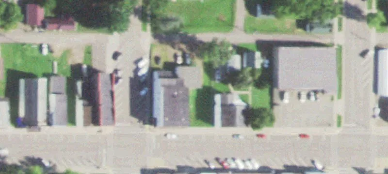 302 Main St