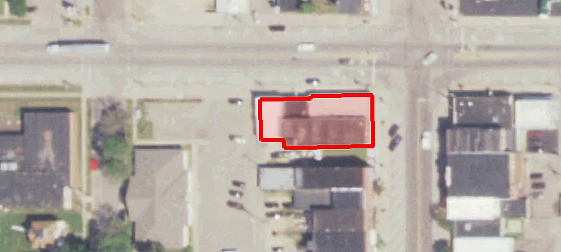 123 Main St