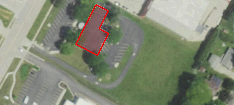 1015 Main St