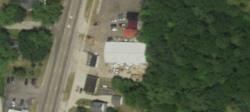 3245 Riverside Dr