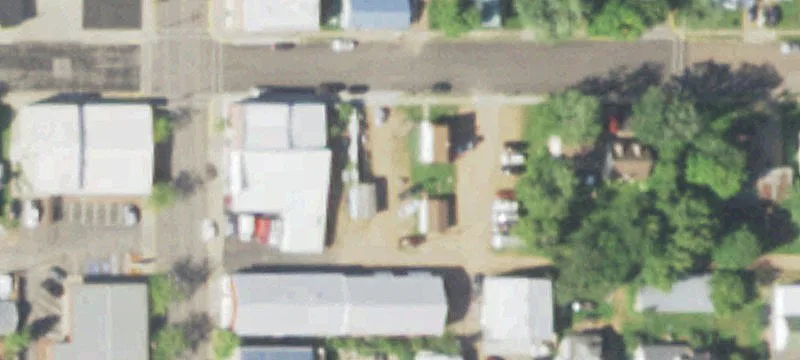 211 3rd Ave