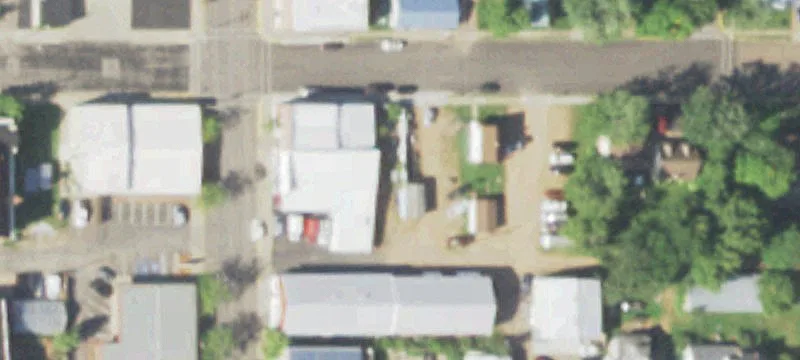 211 3rd Ave