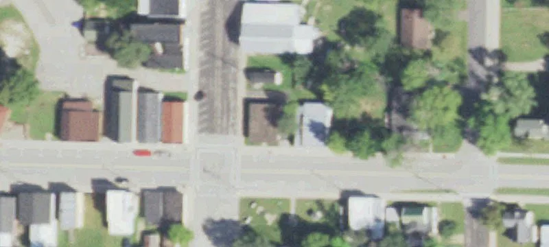 211 2nd St