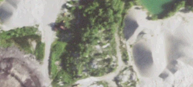 5189 Aurora Rd