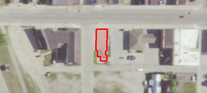 703 Main St