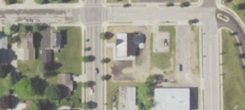 Lincoln St