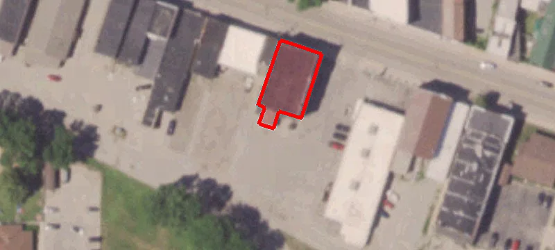 1104 Main St