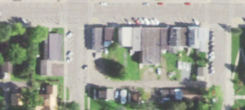 305 Main St