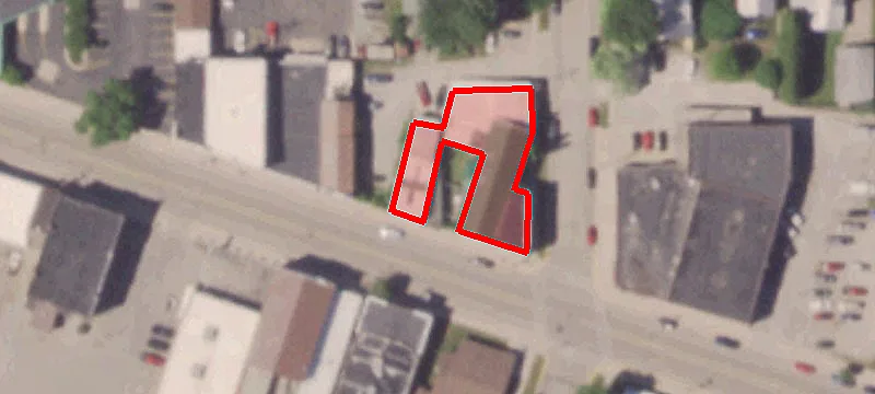 1129 Main St