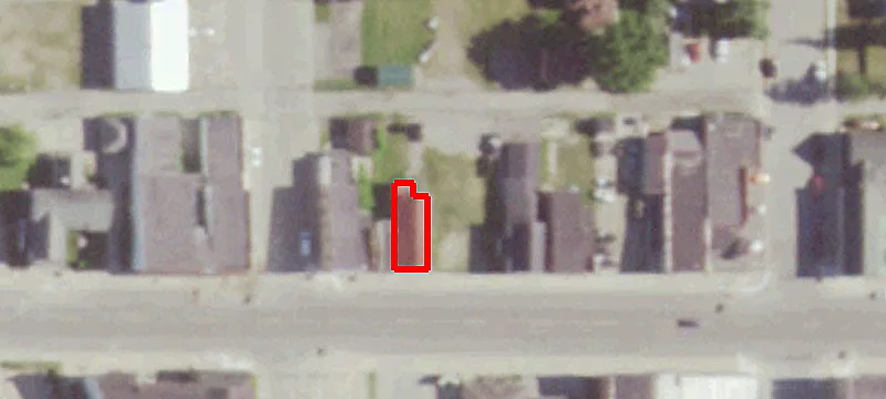 706 Main St