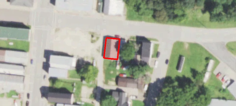 102 Hogg St