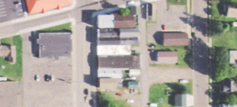 718 Main St