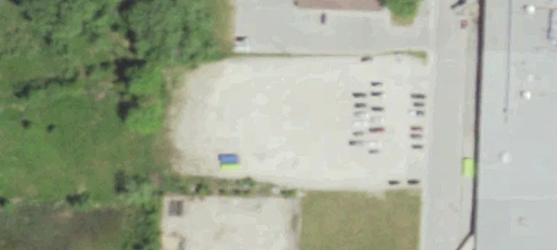 Flora Ave