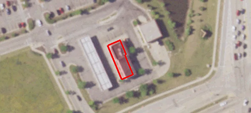 1620 Main St