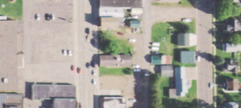 706 Main St