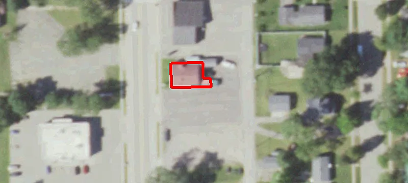 320 Main St