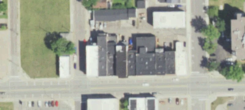 412 Main St