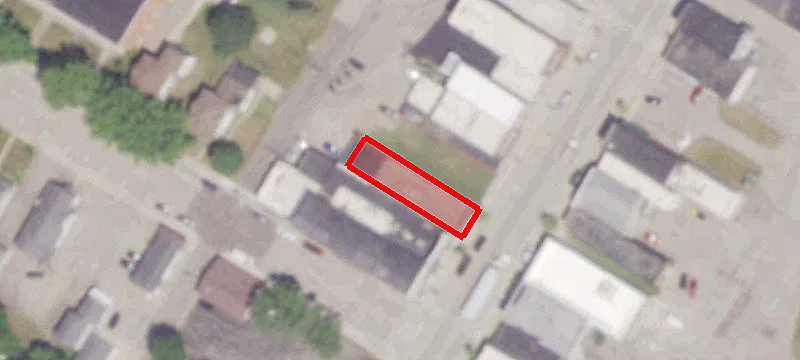 48 Main St