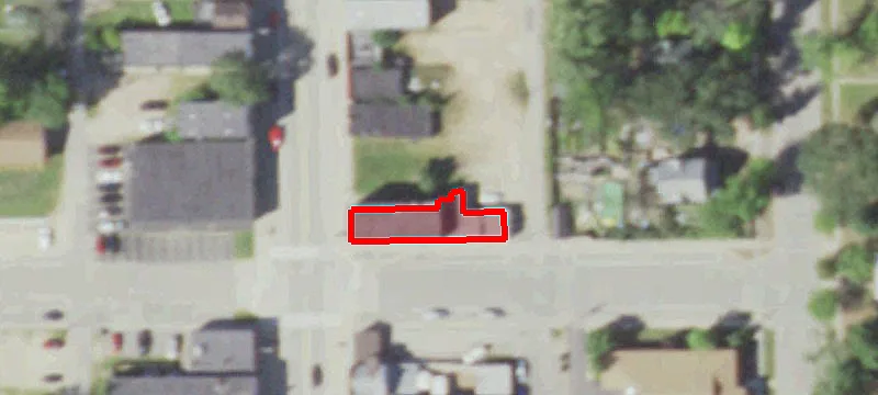 136 Main St