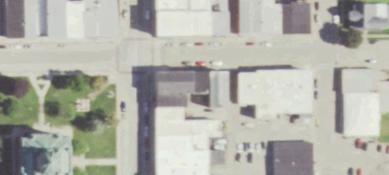 102 Madison St