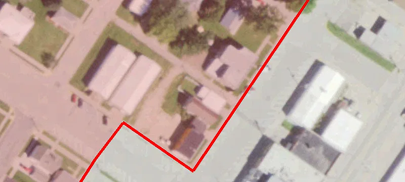 911 Main St