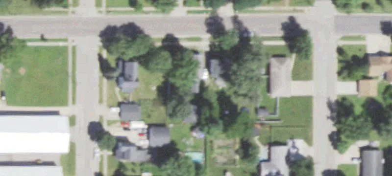 911 Walrath St