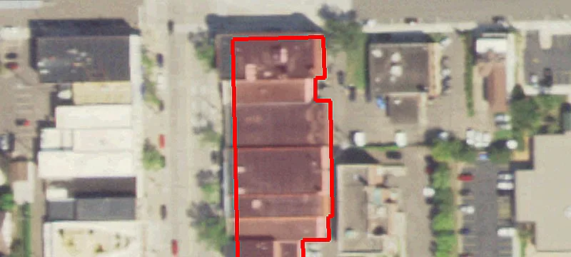 123 Main St