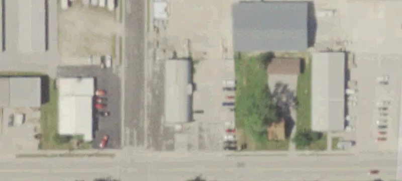 1318 Ctr Ave
