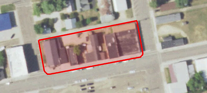 915 Main St