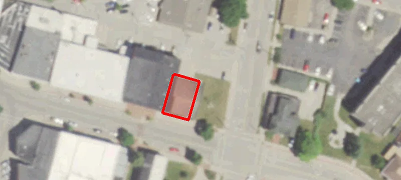 1602 Main St