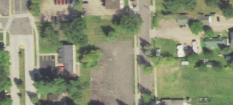 936 Lakeshore Dr