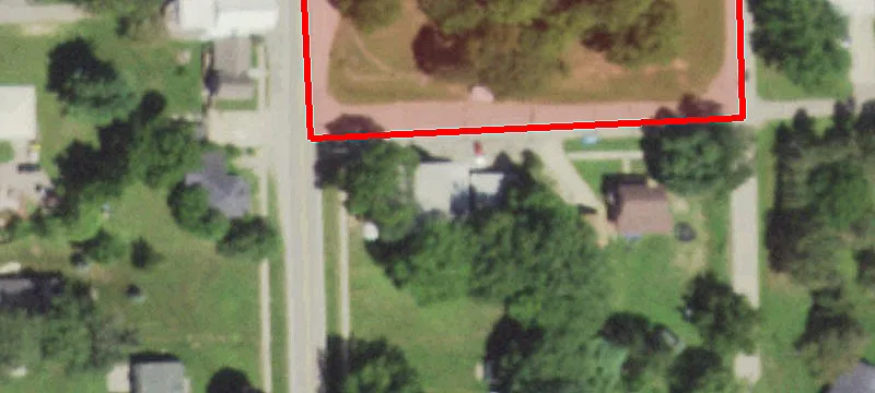 290 Main St