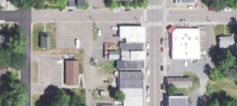 305 Main St
