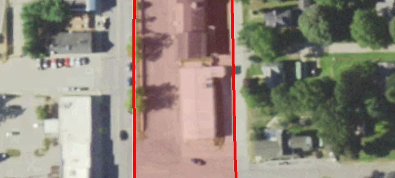 112 Main St